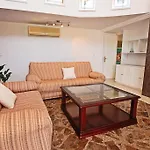 Villa Tess Arenas