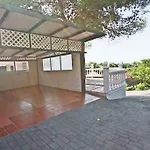 Villa Tess Arenas